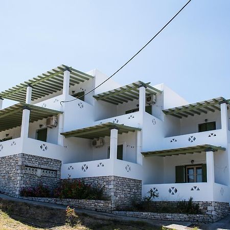 Studios Marianna Скирос Экстерьер фото